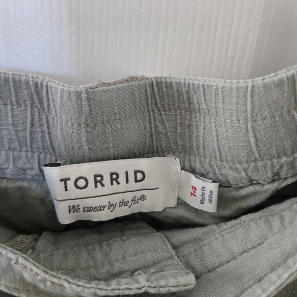Torrid women's plus 14 green high waist linen blend shorts elastic waist pockets - Picture 7 of 9